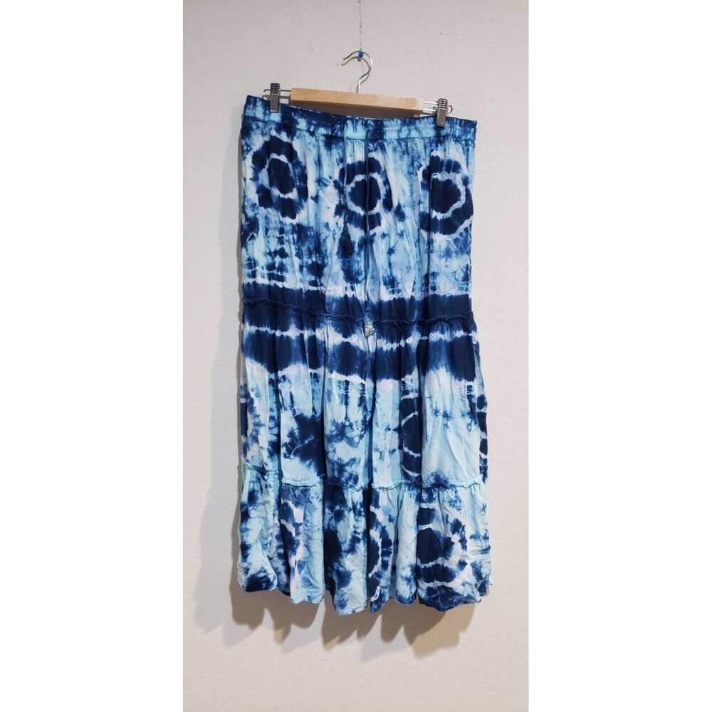 Magic Women's Peasant Style Tye Dyed Tiered Maxi Skirt. Blues & Whites. Size XL.
